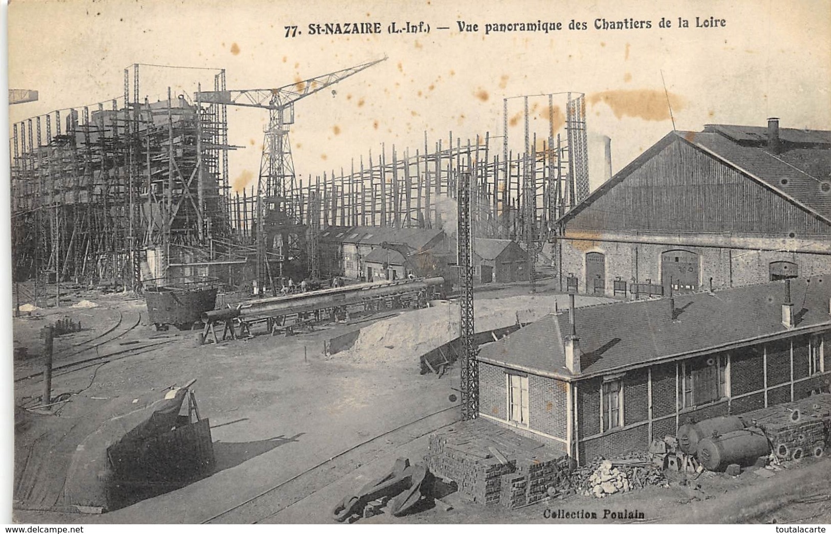 CPA 44 ST NAZAIRE VUE PANORAMIQUE DES CHANTIERS DE LA LOIRE - Saint Nazaire