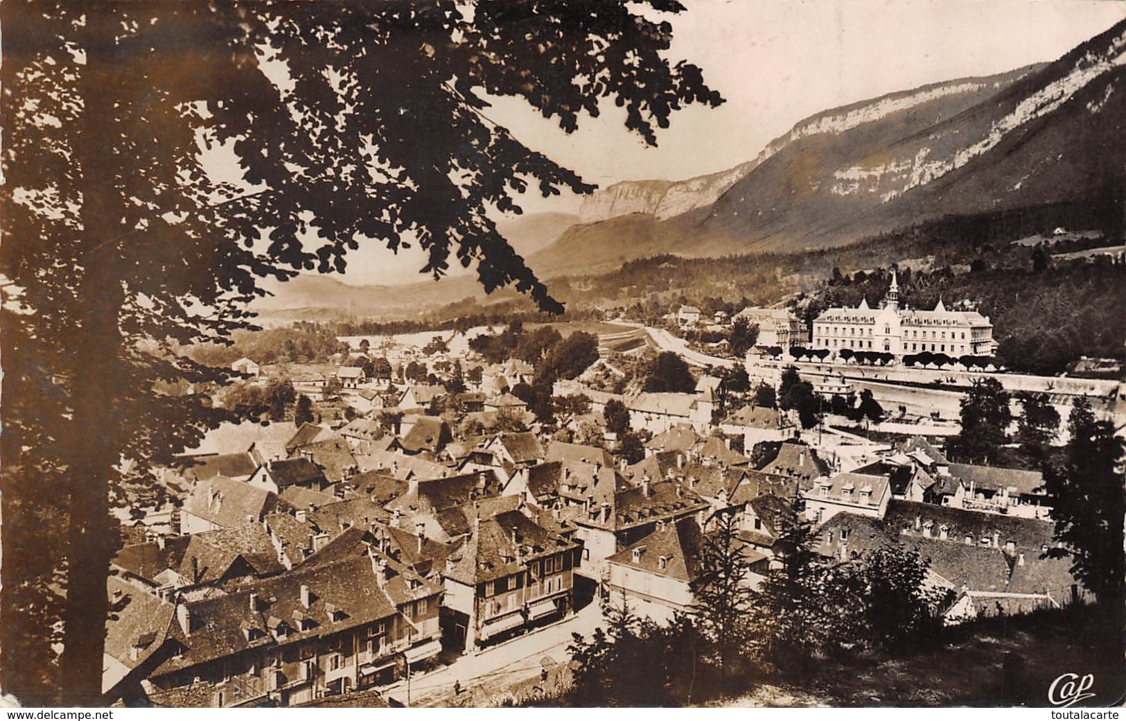 CPSM 38 ST LAURENT DU PONT PANORAMA VU DE NOTRE DAME DU CHATEAU - Saint-Laurent-du-Pont