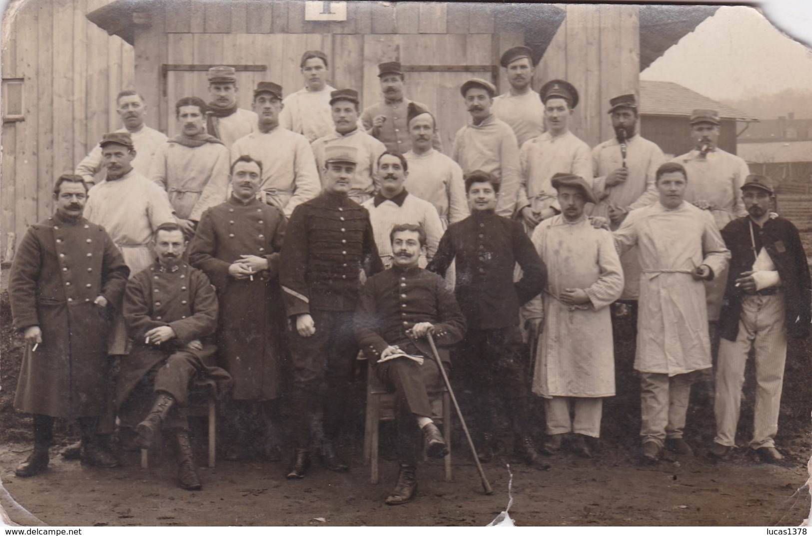 CARTE PHOTO SOLDATS 11 EME COMPAGNIE  / WURZBURG - Régiments