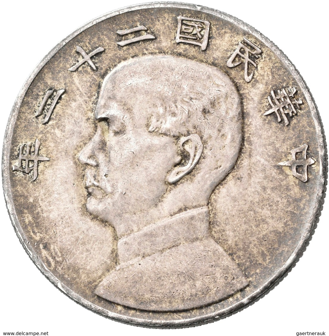 China: Lot 4 Münzen: 1 Dollar (Yuan) Präsident Yüan Shih-kai, Year 3 (1914), KM# Y 329, und Year 10
