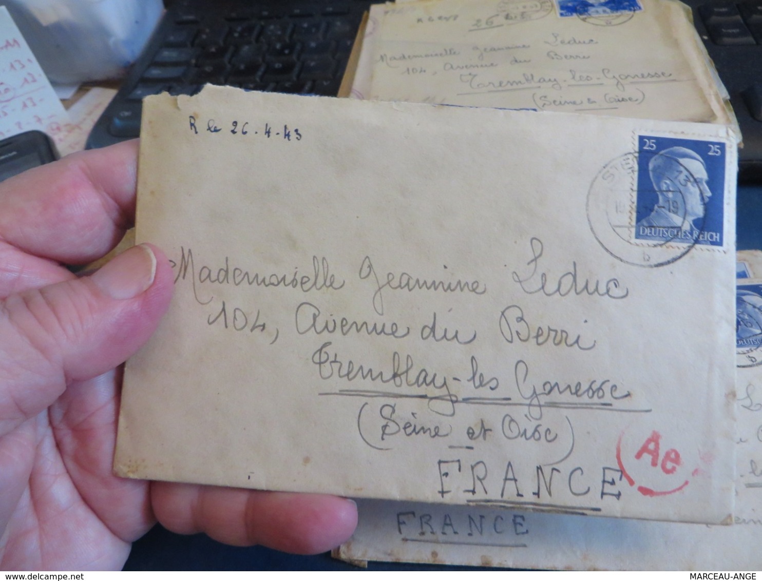 LOT D'ENVIRON 10 lettres de CENSURE 1939/1945 et assimilées guerre ,certaines avec contenue