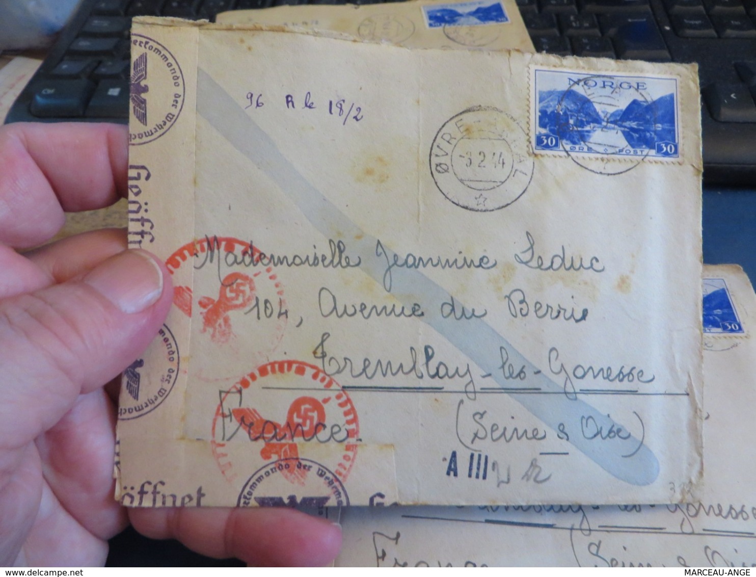 LOT D'ENVIRON 10 Lettres De CENSURE 1939/1945 Et Assimilées Guerre ,certaines Avec Contenue - Militaria