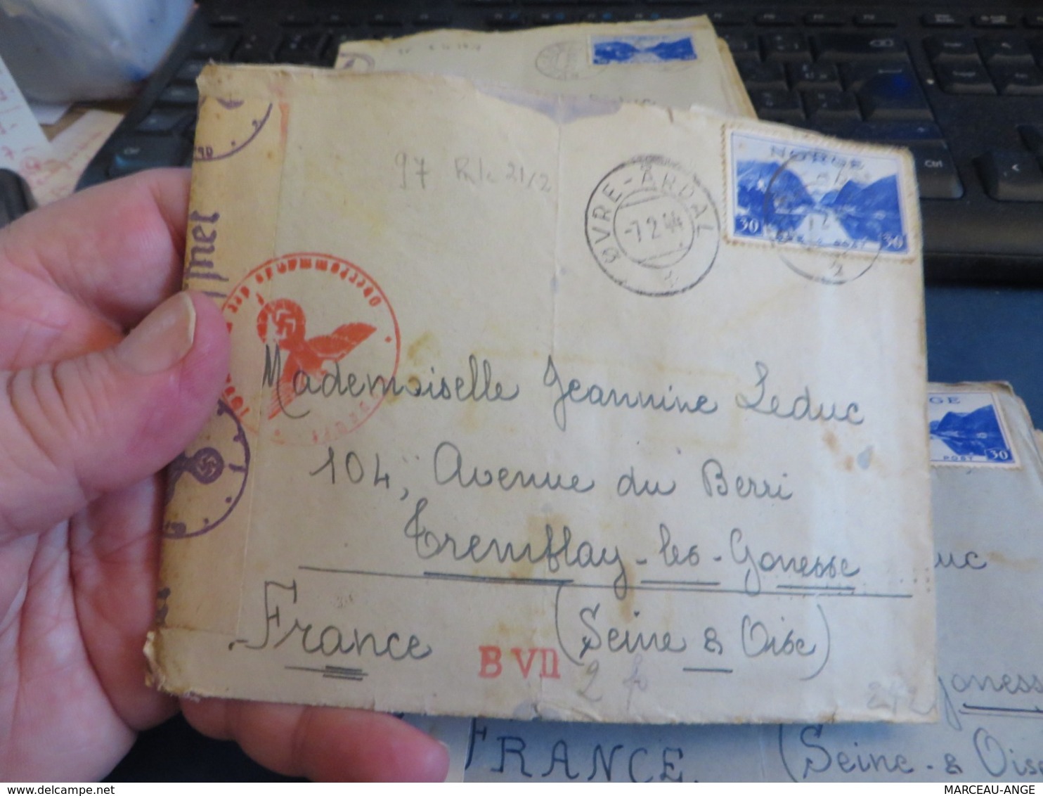 LOT D'ENVIRON 10 lettres de CENSURE 1939/1945 et assimilées guerre ,certaines avec contenue