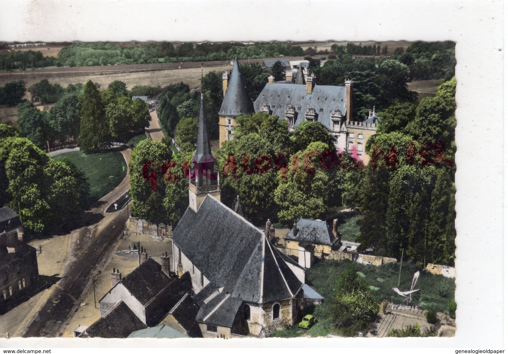 28 - COURTALAIN - L' EGLISE ET LE CHATEAU - VUE AERIENNE LAPIE N° 6 - Courtalain