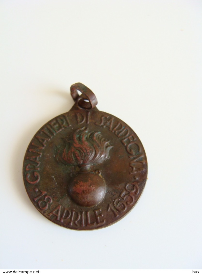 Granatieri-di-Sardegna-  A Me Le Guardie  18 Aprile 1659   Medal    MILITARE   MEDAGLIA  MED - Esercito