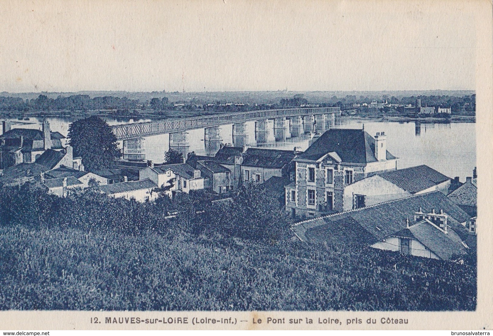 MAUVES SUR LOIRE - Le Pont Sur La Loire, Pris Du Côteau - Mauves-sur-Loire