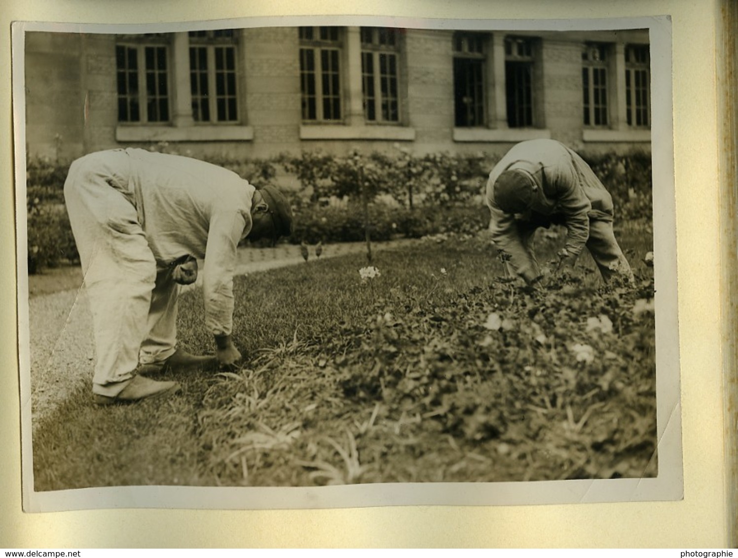 France Maison de Répression de Nanterre Album Dépôt de Mendicité 28 Photos Album 1921