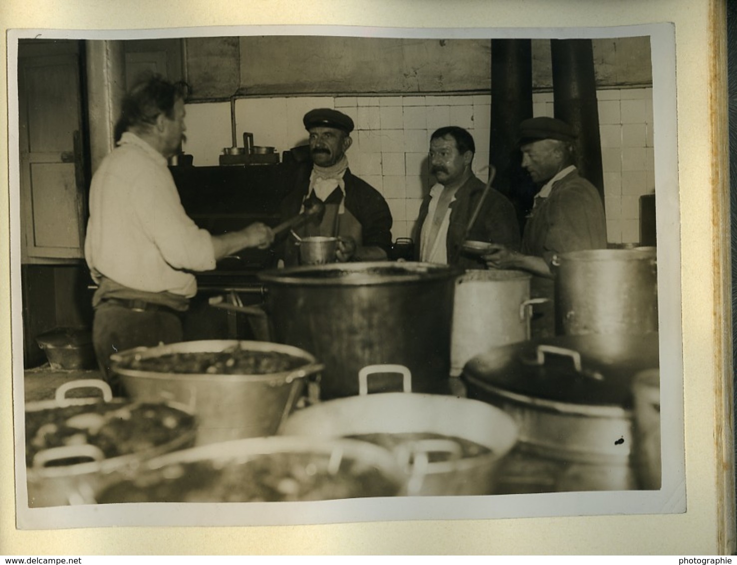 France Maison de Répression de Nanterre Album Dépôt de Mendicité 28 Photos Album 1921