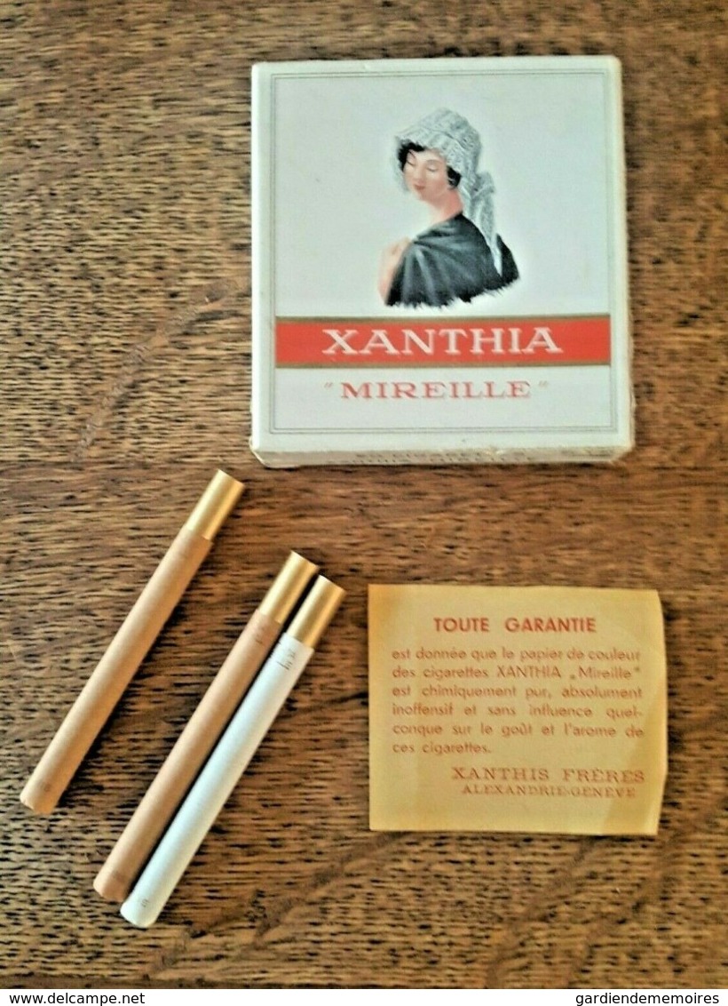 Paquet De Cigarettes Xanthia "Mireille" - Manufacture Alexandrie & Le Caire, Genève - Empty Cigarettes Boxes