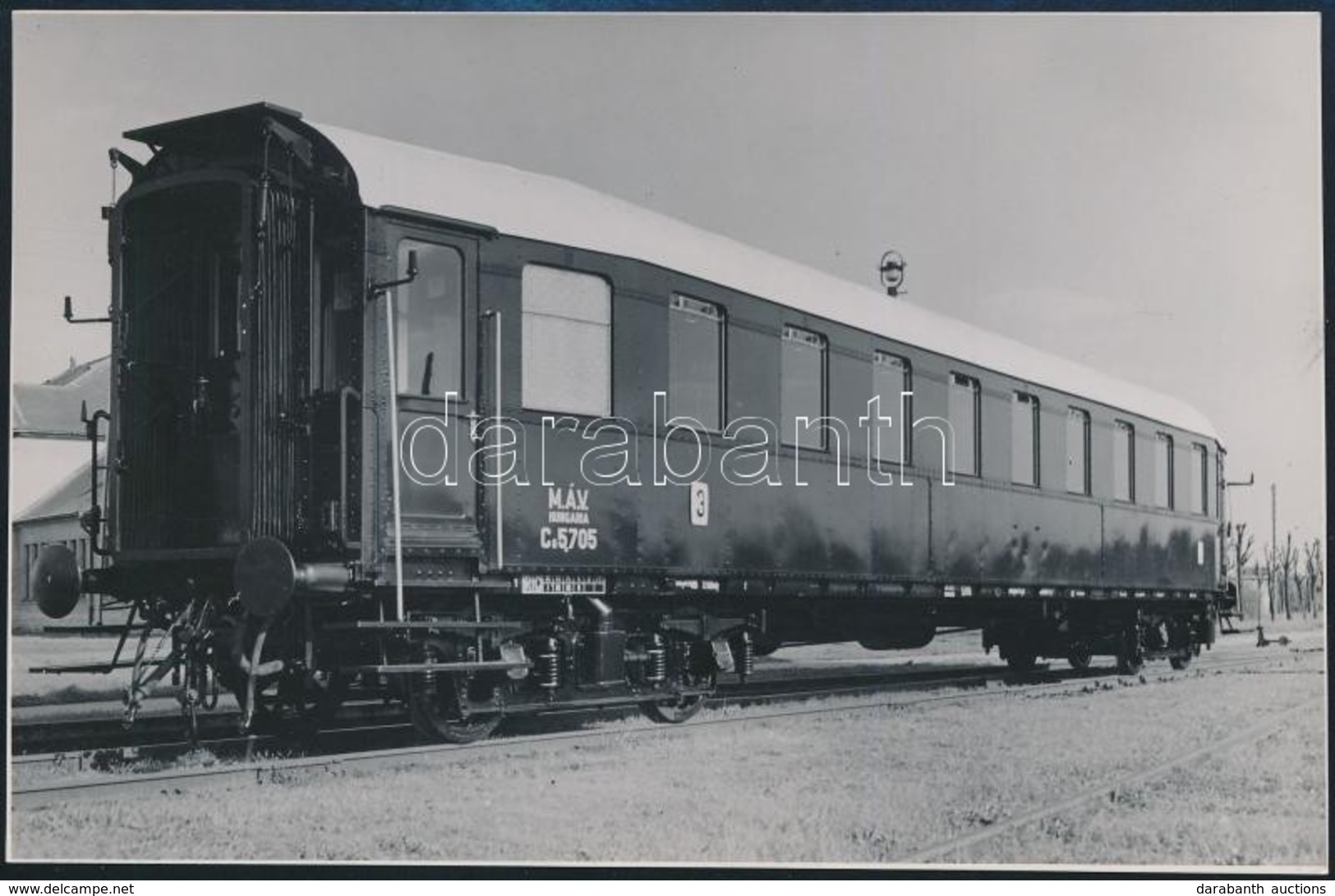 Cca 1930 A Magyar Államvasutak Gépgyára által Készített  Vonatkocsi Fotója 17x11 Cm - Other & Unclassified
