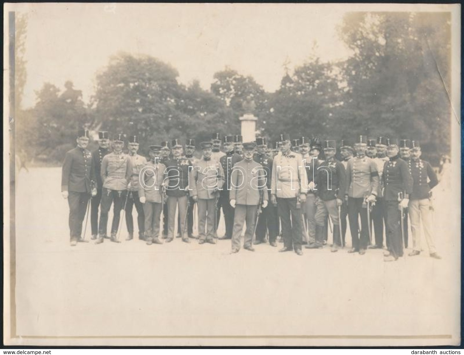 Cca 1910-1918 Katonatisztek Csoportképe, Felületén Törésnyom, 18×24 Cm - Other & Unclassified
