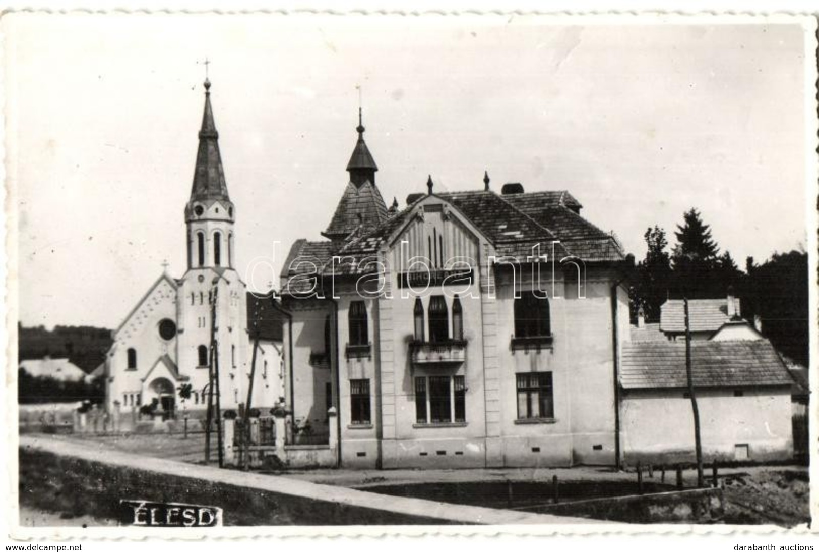 T2 1941 Élesd, Alesd; Utcakép, Templom, Adóhivatal / Bihoreana / Street View With Church And Tax Office, Photo - Sin Clasificación