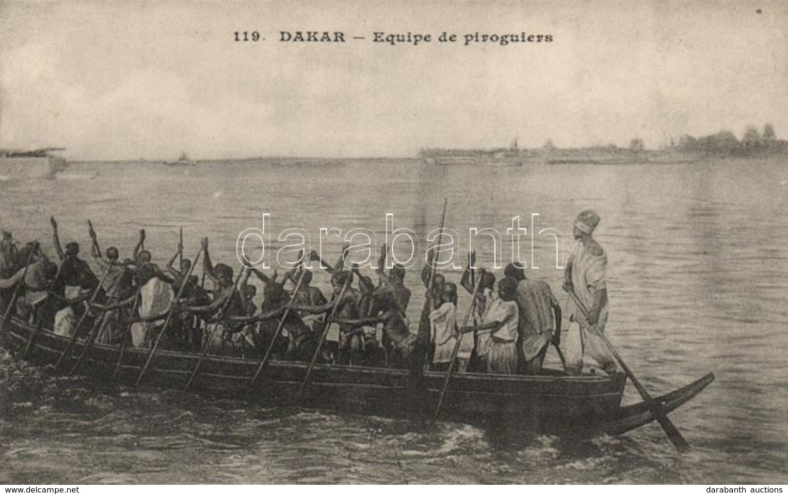 ** T2 Dakar, Equipe De Piroguiers / Natives In Canoe, Folklore - Unclassified