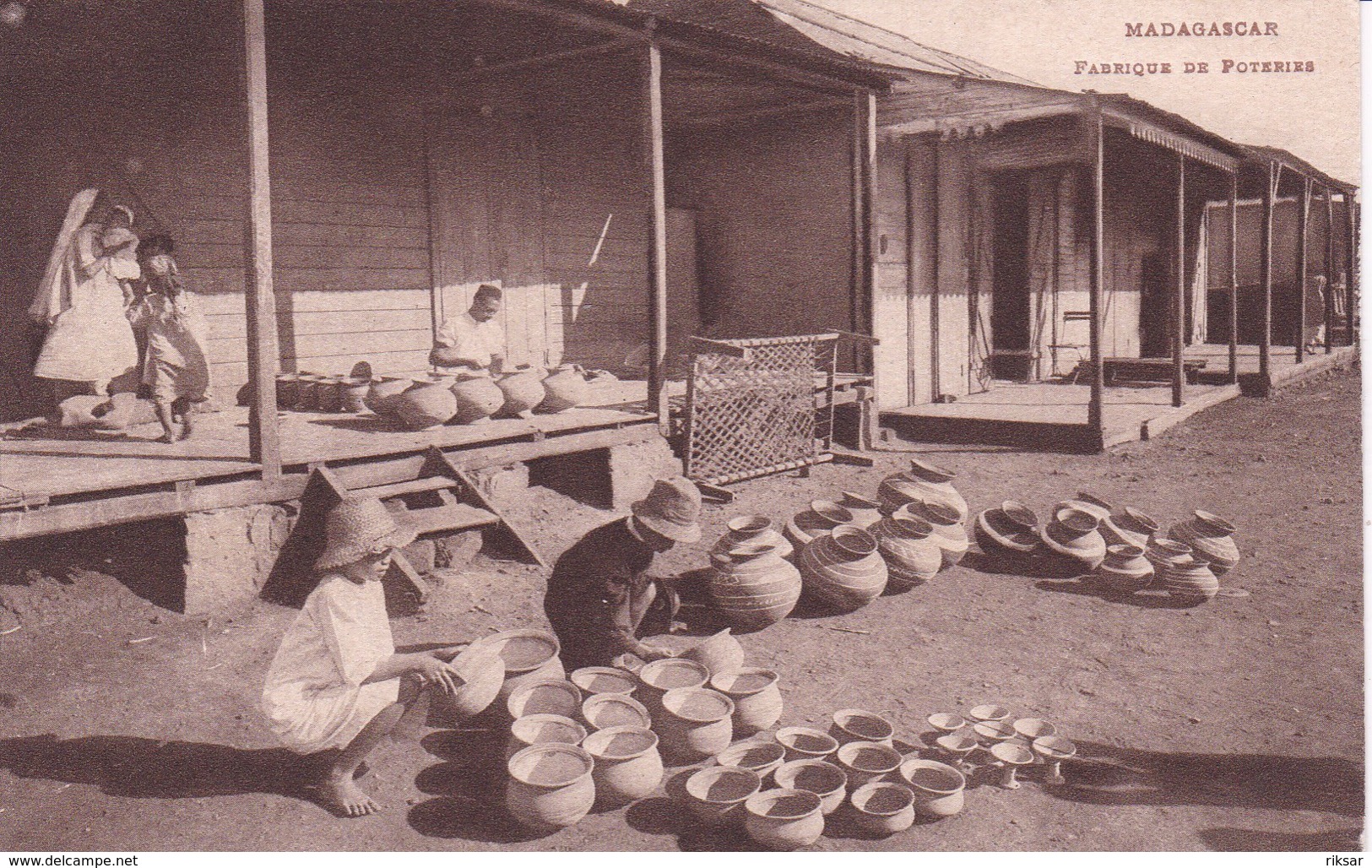 MADAGASCAR(TYPE) POTERIE - Madagascar