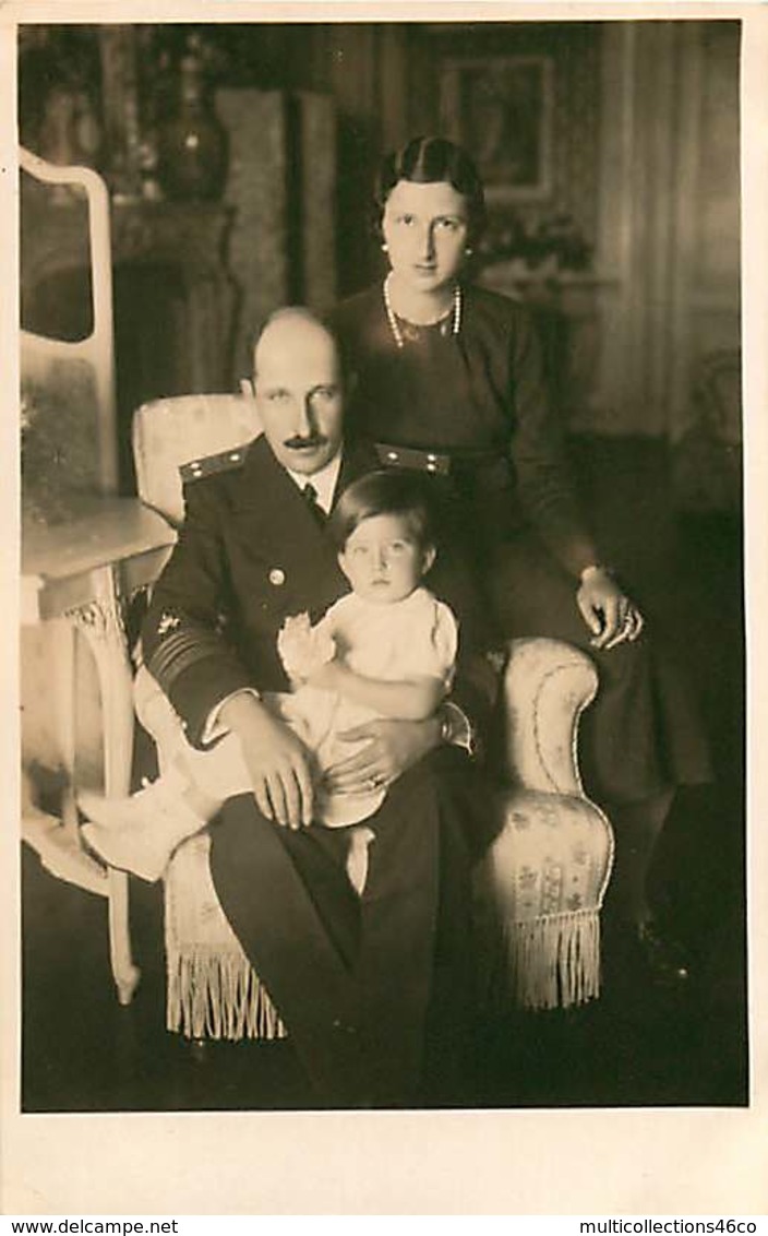 130919B - FAMILLE ROYALE DE BULGARIE - Roi BORIS III Giovanna Di Savoia Et Leur Fille Marie Louise En 1936 - Personas Identificadas