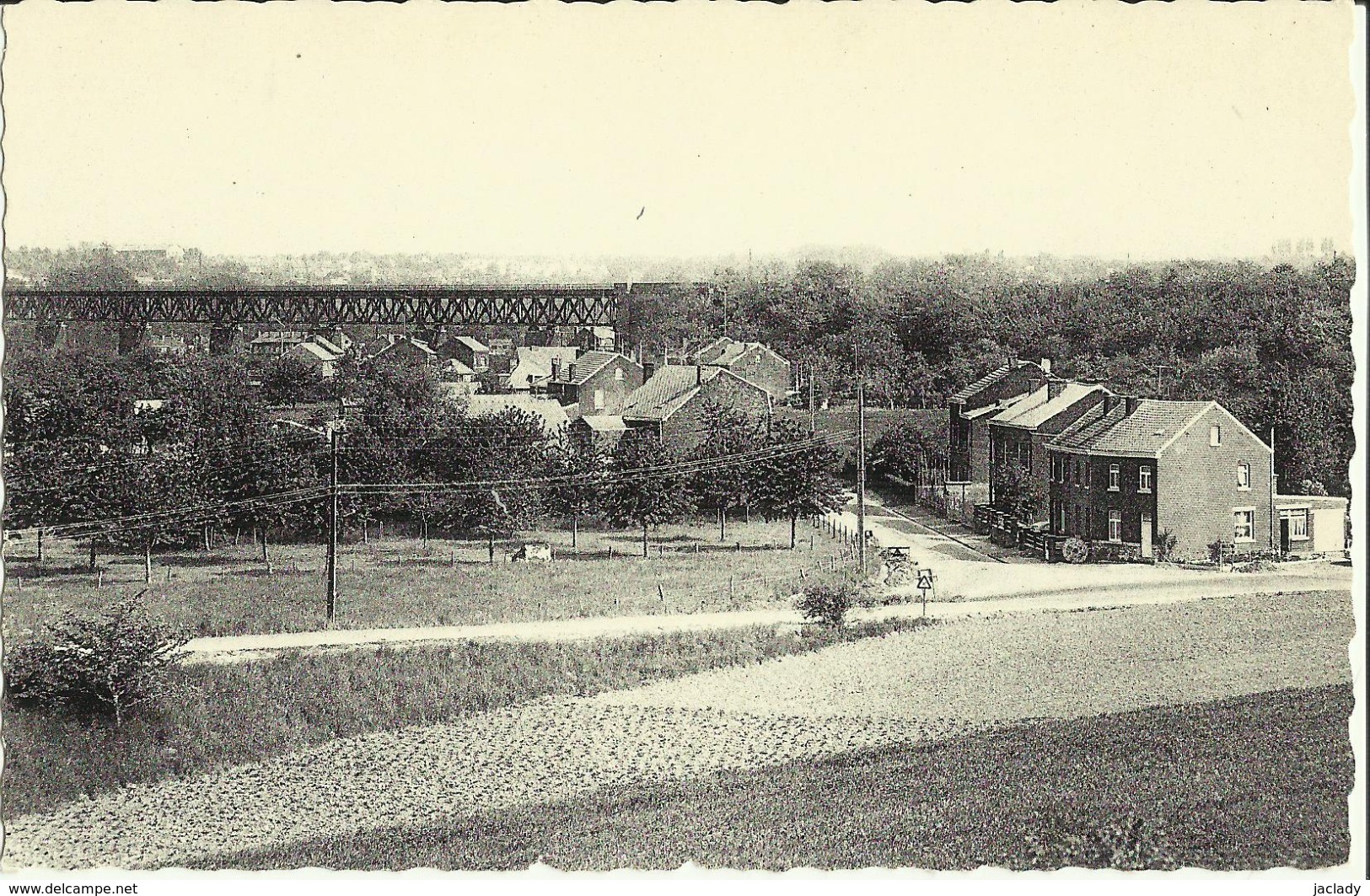 Lixhe -- Rue De Visé.   (2 Scans) - Visé