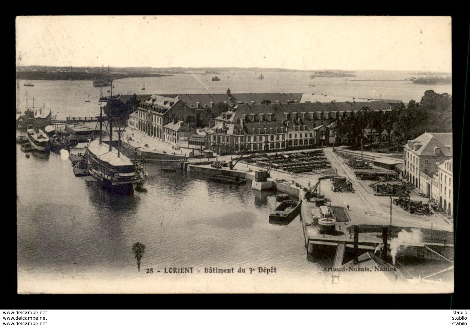 56 - LORIENT - BATIMENT DU 3E DEPOT - Lorient