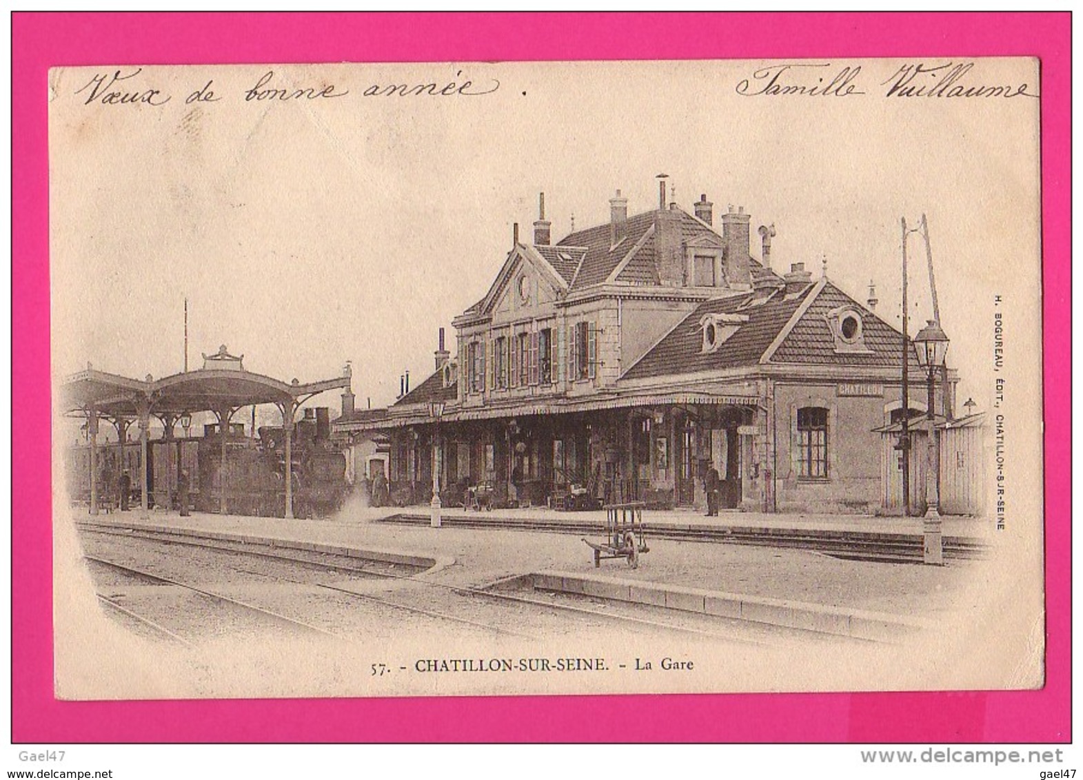 CPA (Réf : Z913) CHATILLON-SUR-SEINE (21 CÔTE D'OR) La Gare  Avec Train à Vapeur Et Wagons (animée) - Chatillon Sur Seine