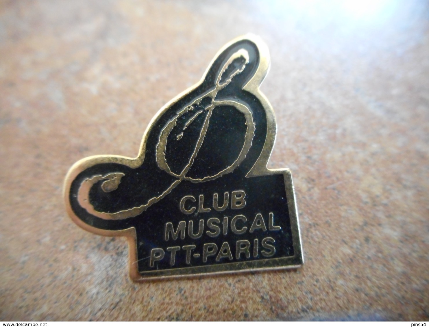 A040 -- Pin's Poste Club Musical PTT Paris - Postes