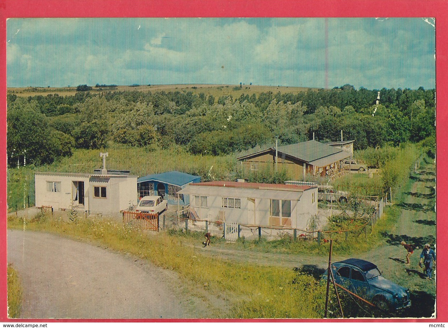 CPM   -  Cerisy  -(Somme) - Les Bungalows -( Auto , Voiture , Citroën 2 Cv , Renault 16 ) - Autres & Non Classés