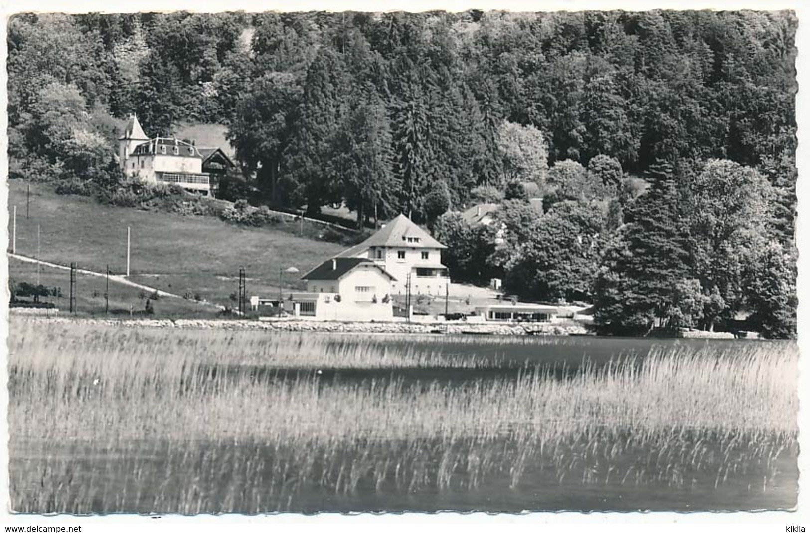 CPSM Dentelée 9 X 14  Haute Savoie Lac D'ANNECY Le Petit Port En Haut Le Château "La Tour" (Maison D'Eugène Süe) - Autres & Non Classés