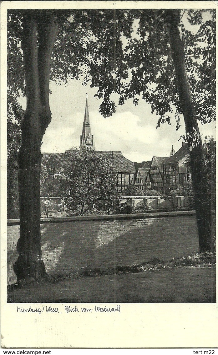 (NIENBURG SUR WESER   ) (ALLEMAGNE ) BLICK WOM WESERWALL - Nienburg