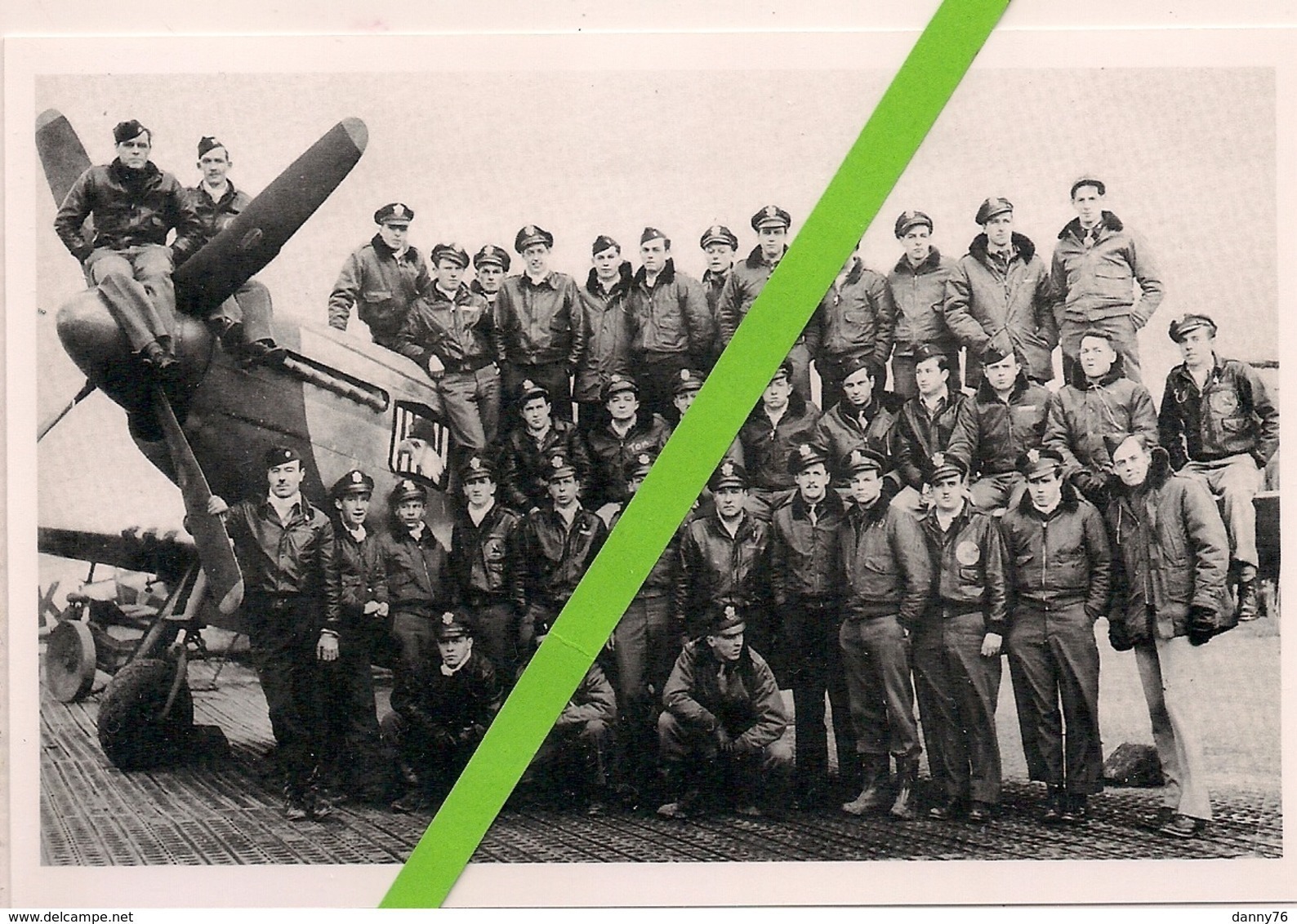 1944 * PHOTOGRAPHIE DU 336ème FIGHTER SQUADRON DE L'U.S.AIR FORCE SUR LA BASE DE DEBDEN (GRANDE BRETAGNE) - Guerre, Militaire