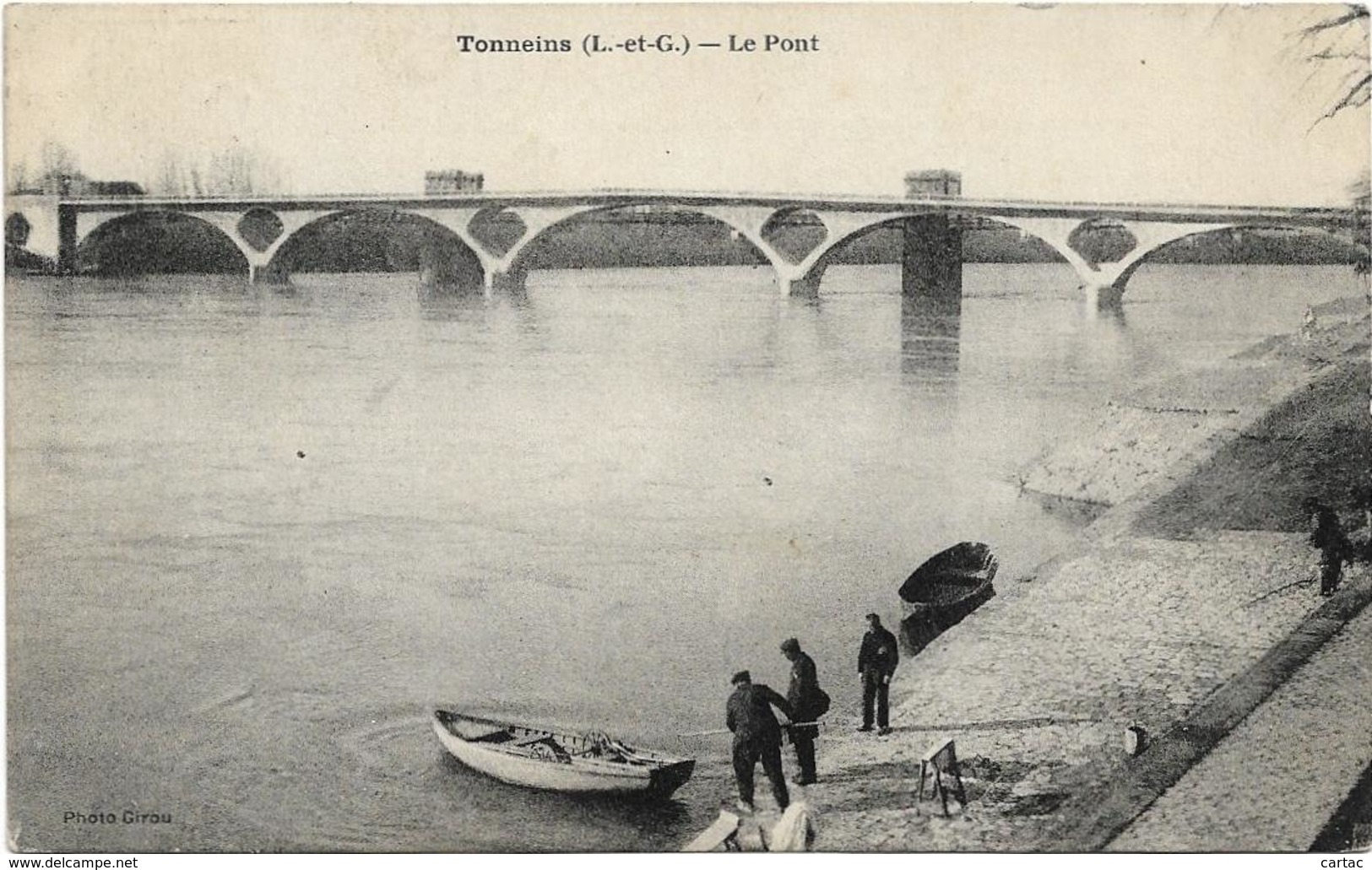 D47 - TONNEINS - LE PONT - Plusieurs Personnes - Barques - Tonneins