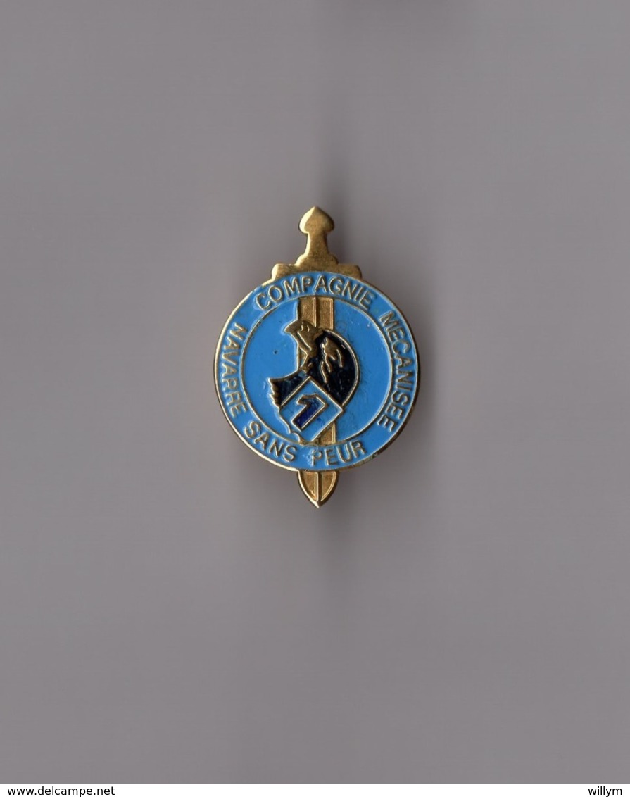 Pin's Armée / Insigne 5ème RI - 1ère Compagnie Mécanisée - Navarre Sans Peur (base Dorée) Hauteur: 2,4 Cm - Militaria