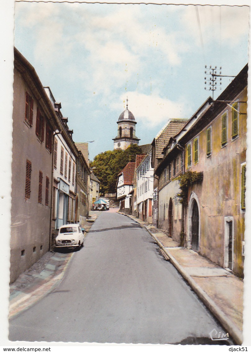 68 - ST-HIPPOLYTE (Ht-Rhin) - La Grande-Rue / Voiture : Renault 4L - Autres & Non Classés