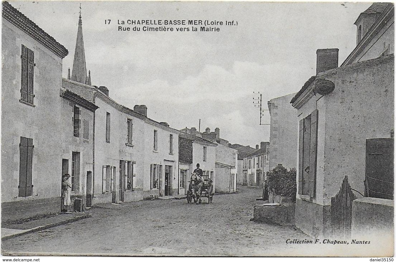 17 La CHAPELLE-BASSE MER (Loire-Inf.) Rue Du Cimetière Vers La Mairie CPA écrite - La Chapelle Basse-Mer