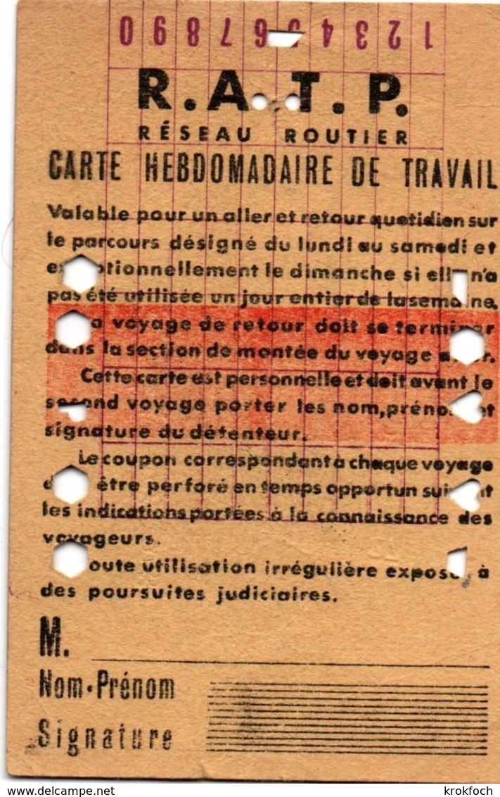 RATP Carte Hebdomadaire De Travail - Perforations Cœur Ou Hexagone - 11,7 X 7,7 Cm - Métro Bus Paris - Europe