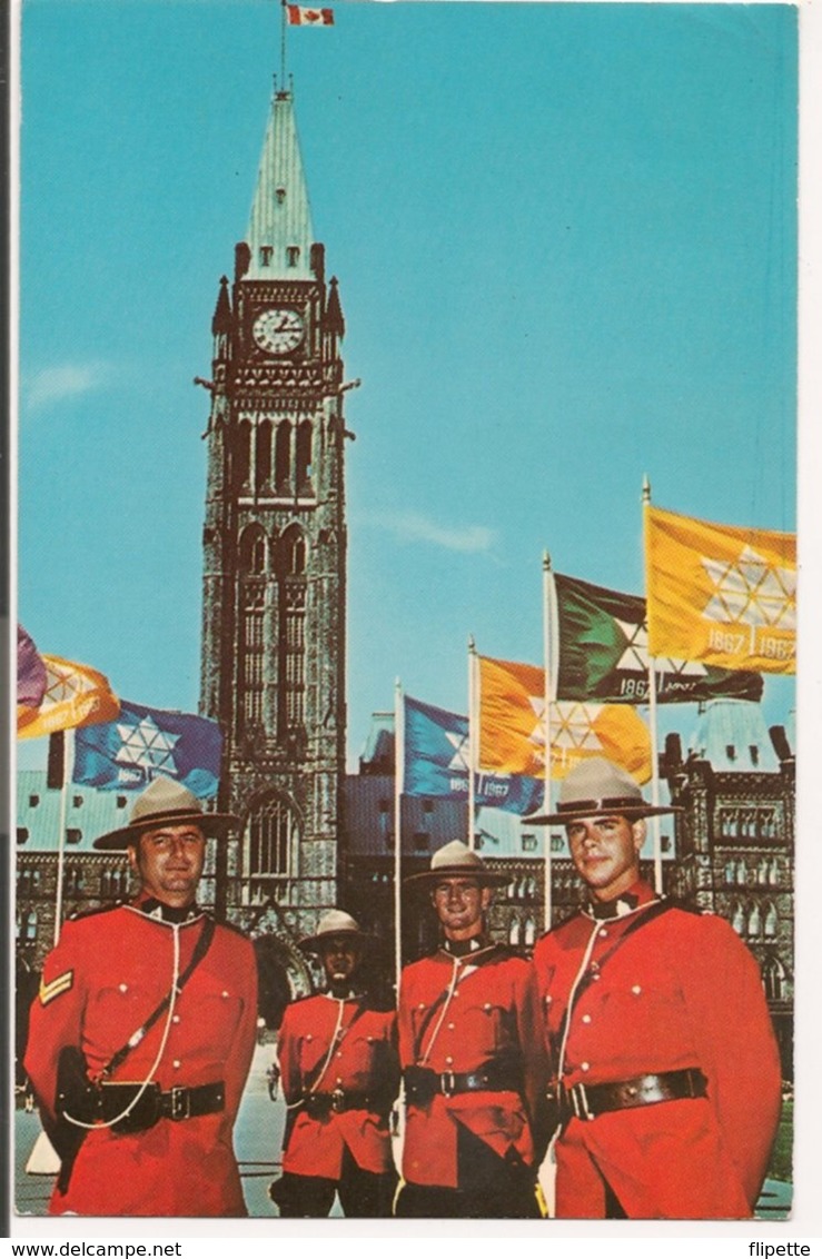 L120B674 - Ottawa - Membres Du RCMP Sur La Colline Du Parlement - Ottawa