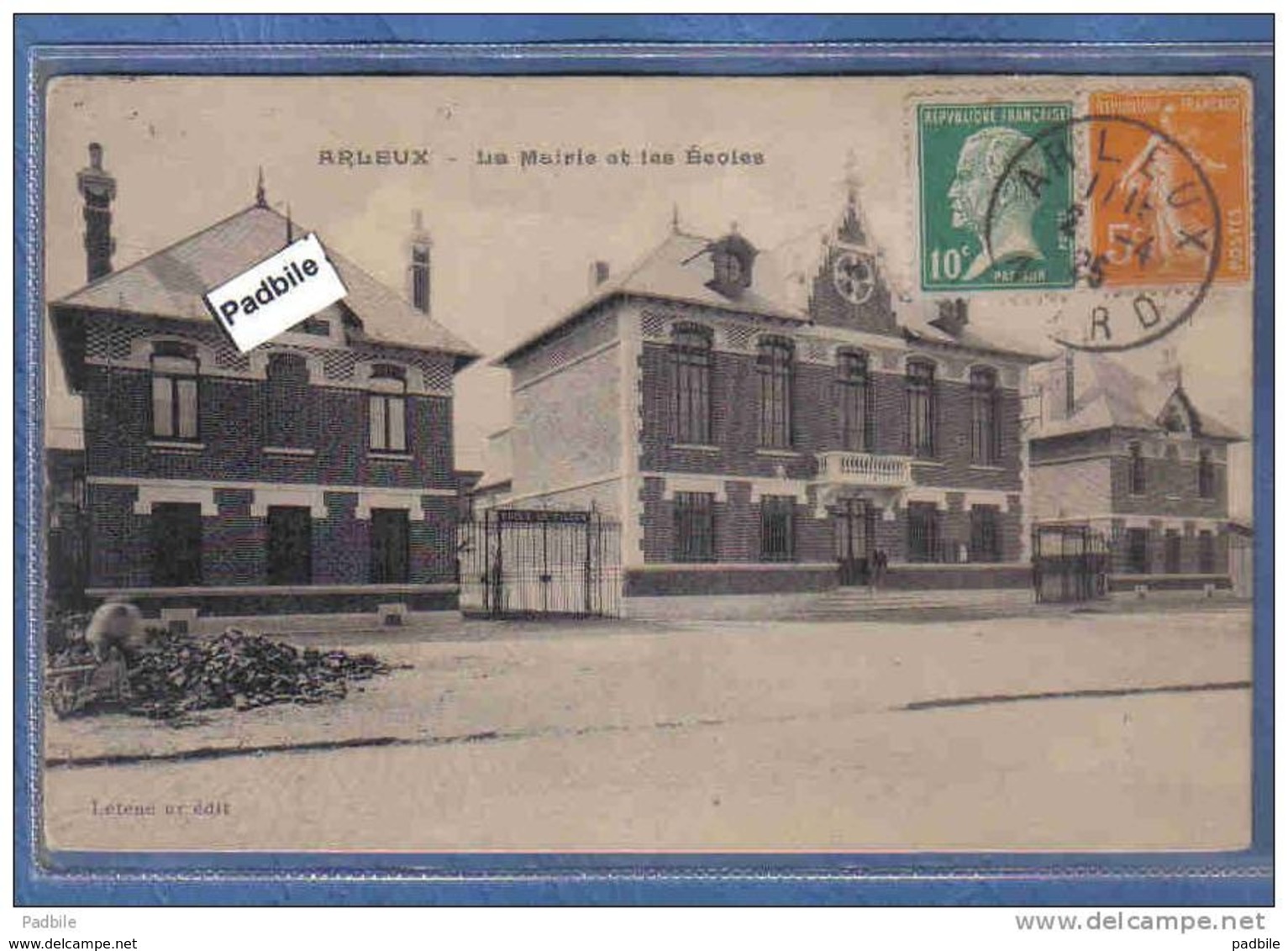 Carte Postale 59. Arleux  La Mairie Et Les écoles Très Beau Plan - Arleux