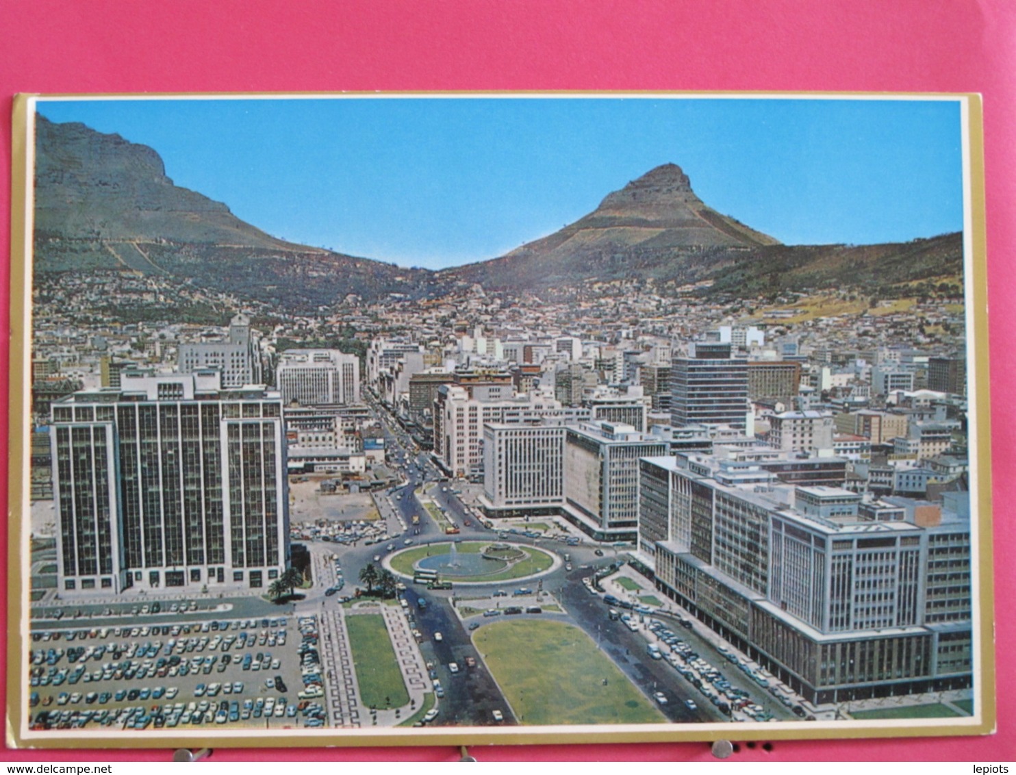 Visuel Pas Très Courant - Afrique Du Sud - Cape Town - Foreshore - Scans Recto Verso - Afrique Du Sud