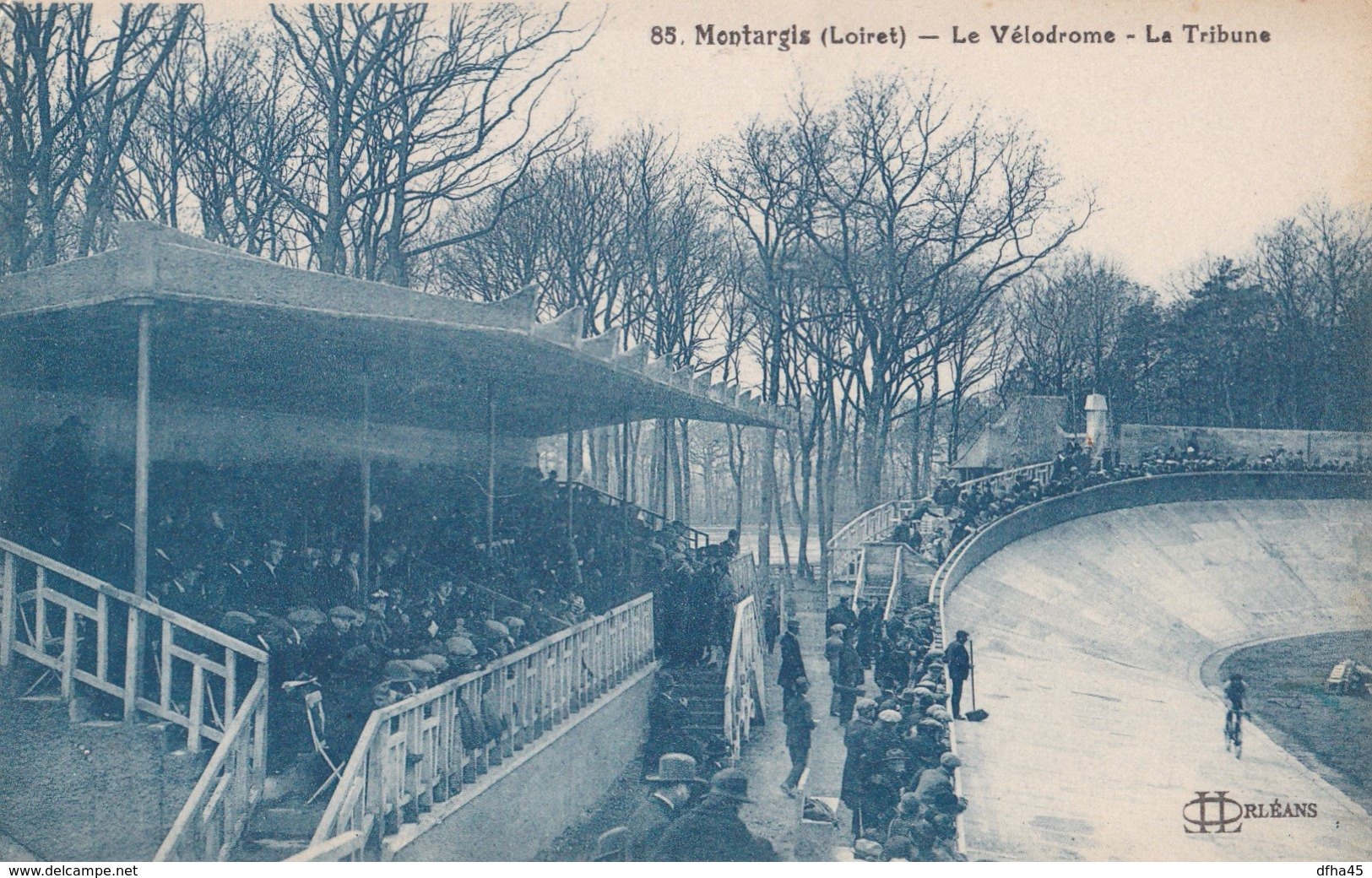 Montargis : Le Vélodrome - La Tribune (Série Bleue Lenormand N° 85) - Montargis