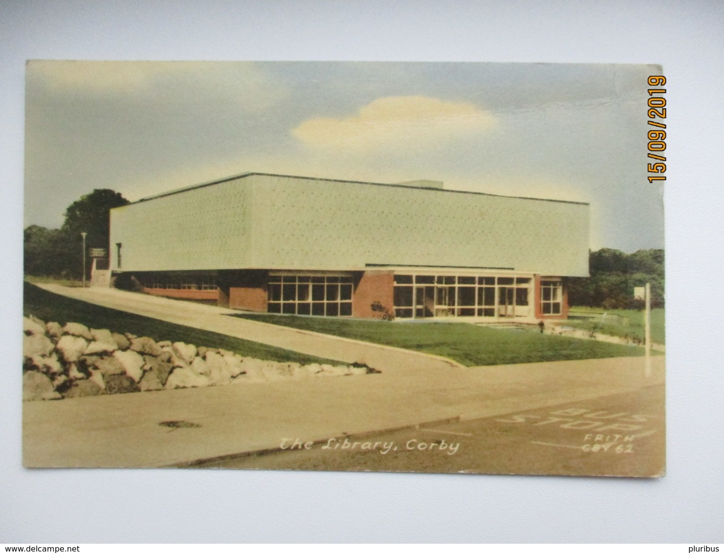 CORBY LIBRARY  , OLD  POSTCARD  ,o - Northamptonshire