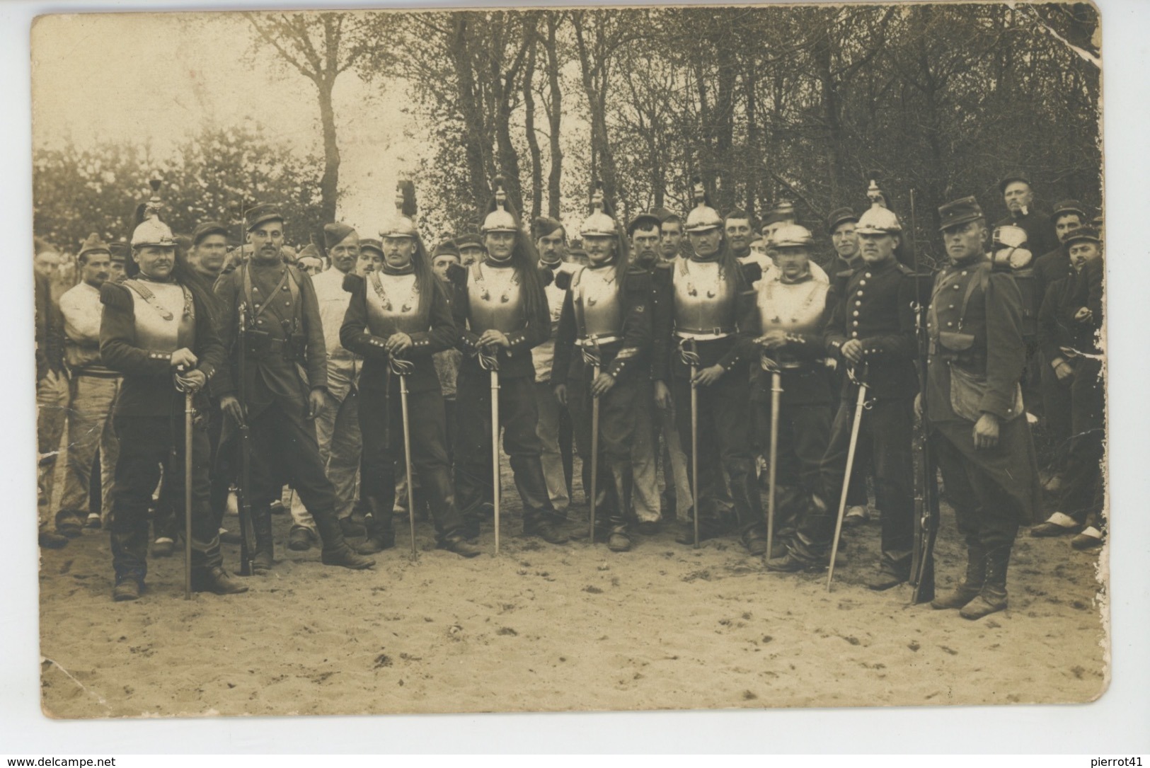 MAYENNE - MILITARIA - LA GRAVELLE - Belle Carte Photo Portrait Militaires Cuirassiers écrite En 1905 - Otros & Sin Clasificación