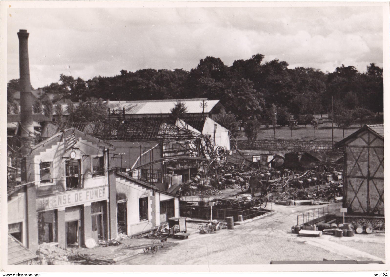 PHOTO Format17 X 12 BOMBARDEMENT USINES CITROEN QUAIS JAVEL PARIS 3 /06/1940 VERSO CACHET PHOTO PRISE PAR POMPIERS PARIS - Automobiles