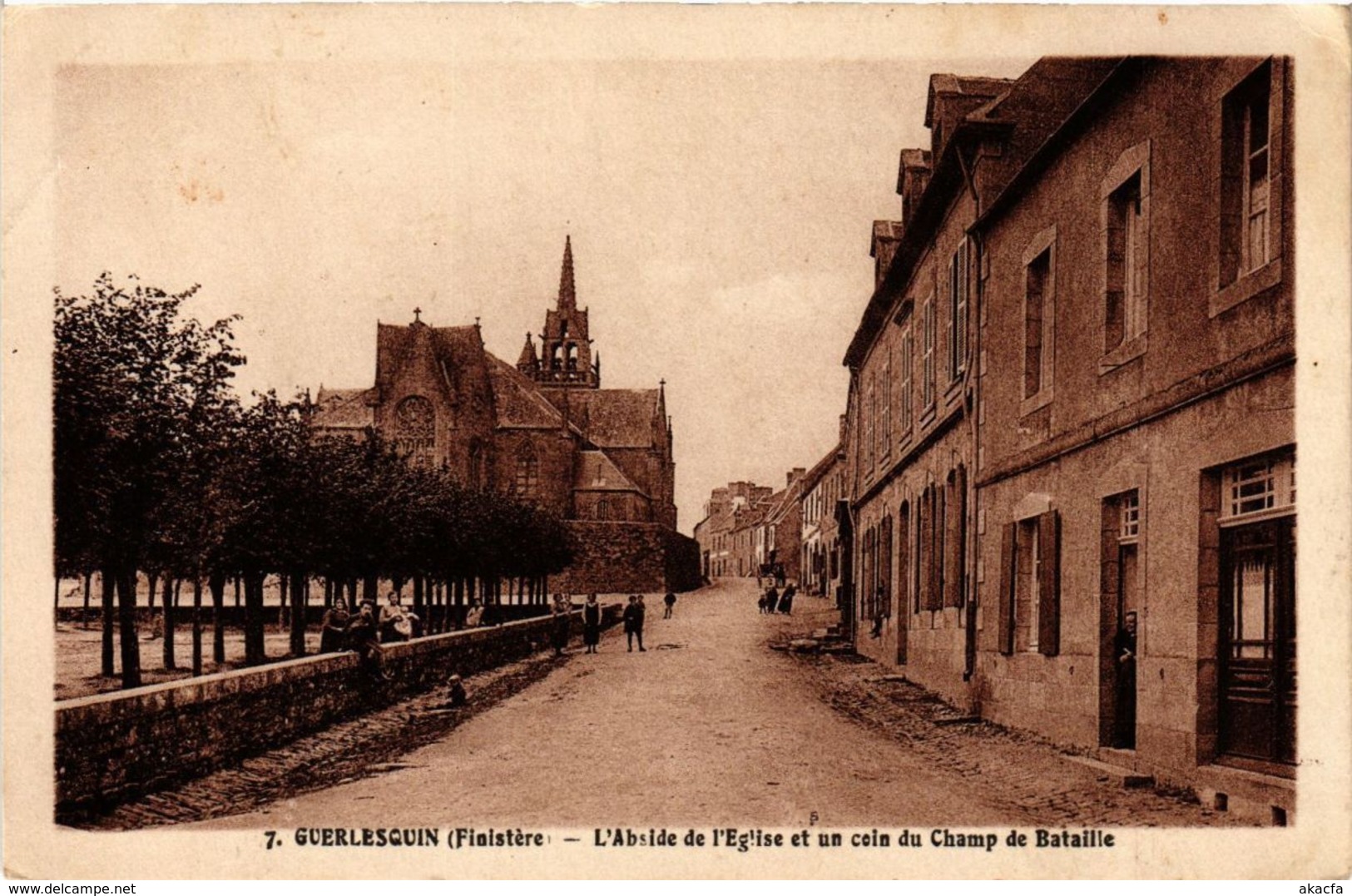 CPA Guerlesquin (Finistere) - L'Abside De L'Église Et Un Coin Du Champ (252948) - Guerlesquin