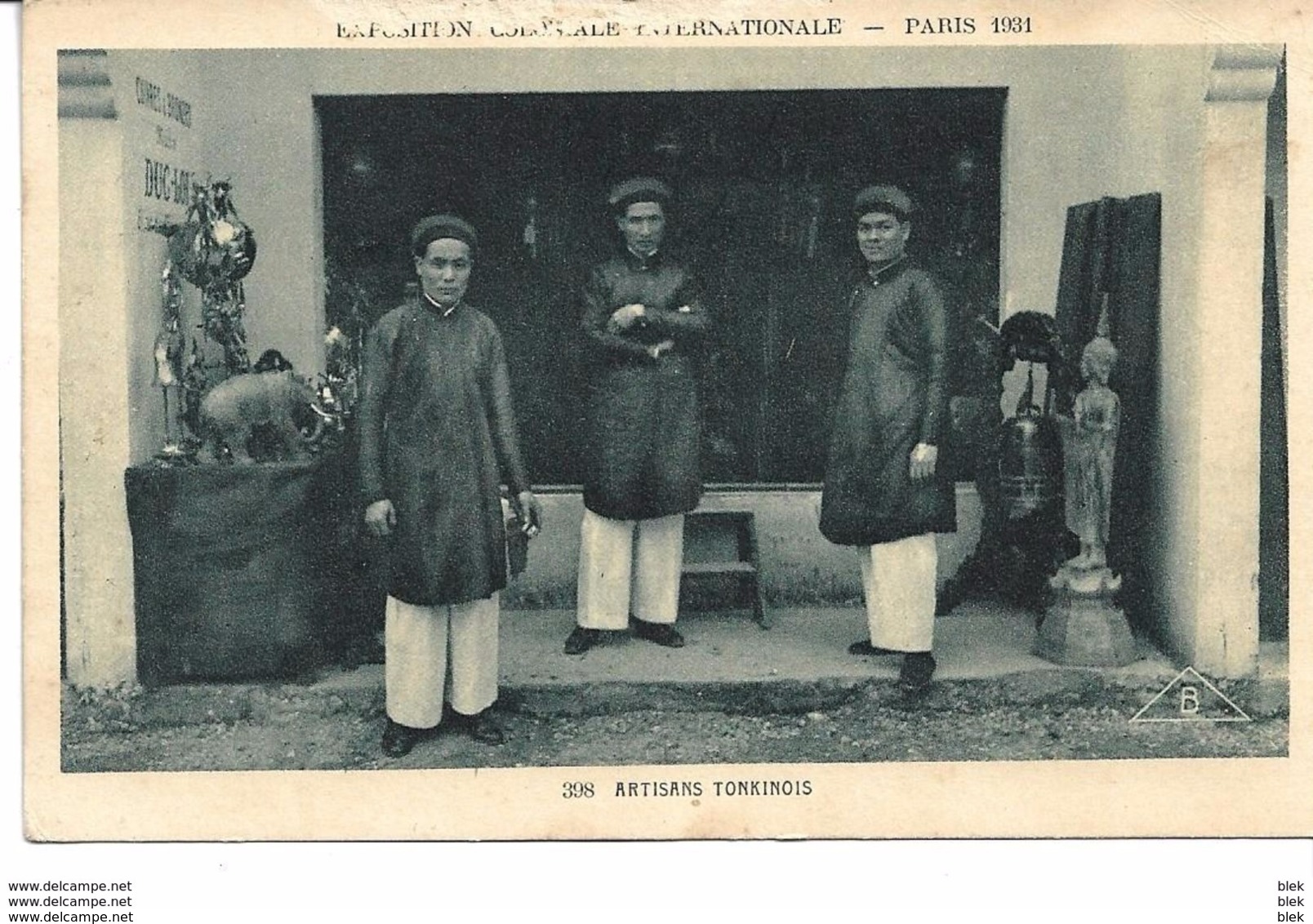 75. Paris : Exposition Coloniale Internationale  1931 . Artisans Tonkinois . - Exhibitions