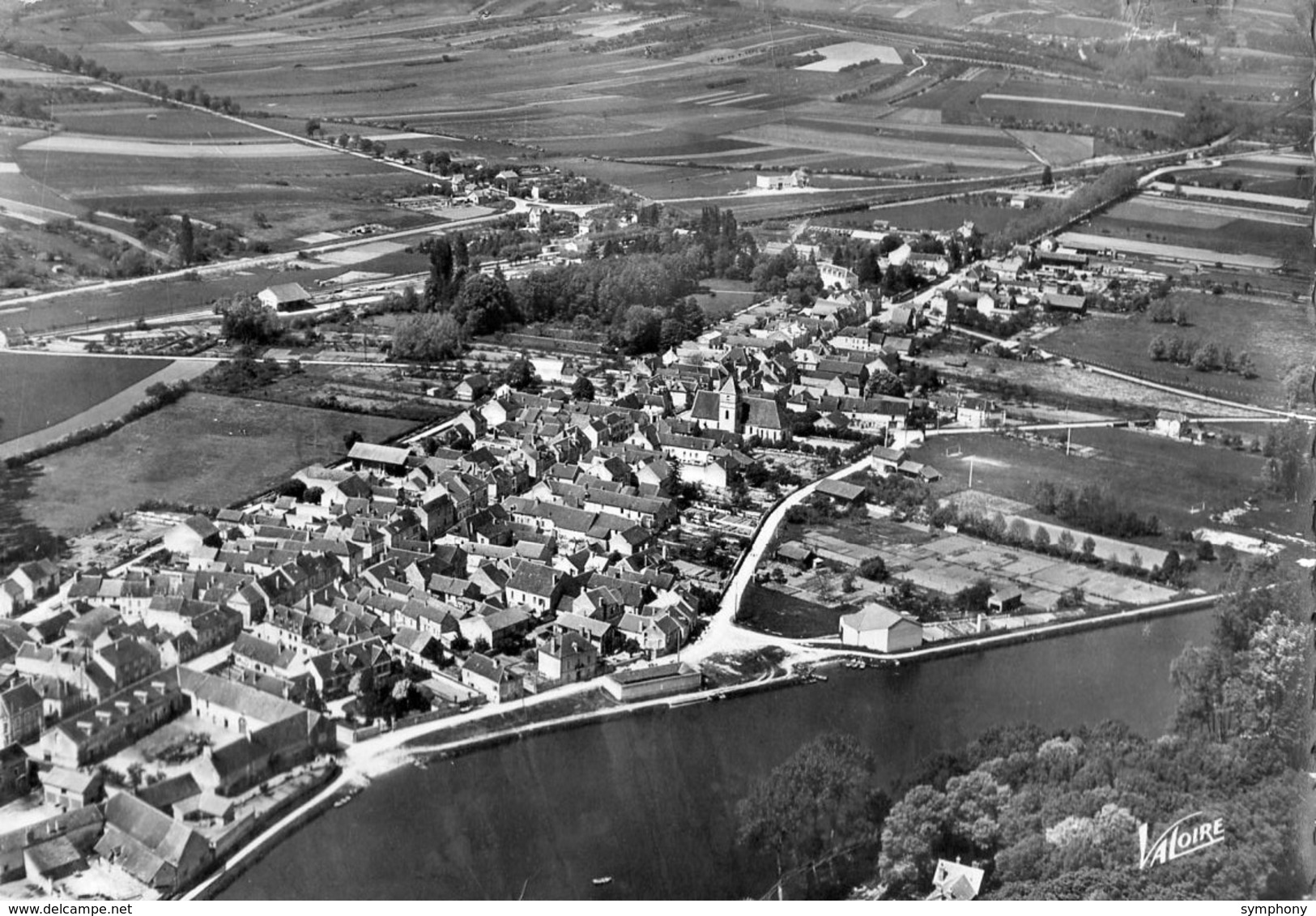 89. CPSM. VINCELLES.vue Aérienne De L'Yonne Et De La Localité, Série La Vallée De L'Yonne  1966. - Villeneuve-la-Dondagre