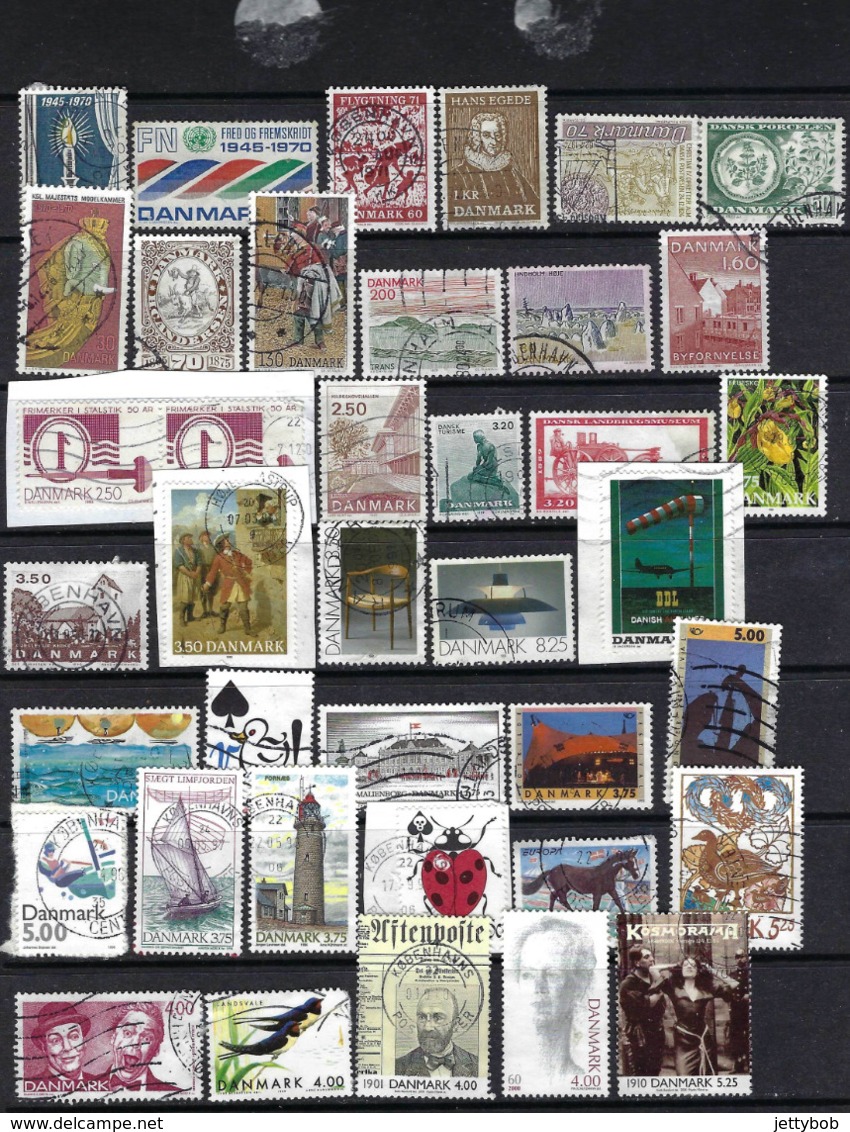 DENMARK 1904-2002 Collection Of About 200 Stamps, All Different Mainly Used - Lotes & Colecciones