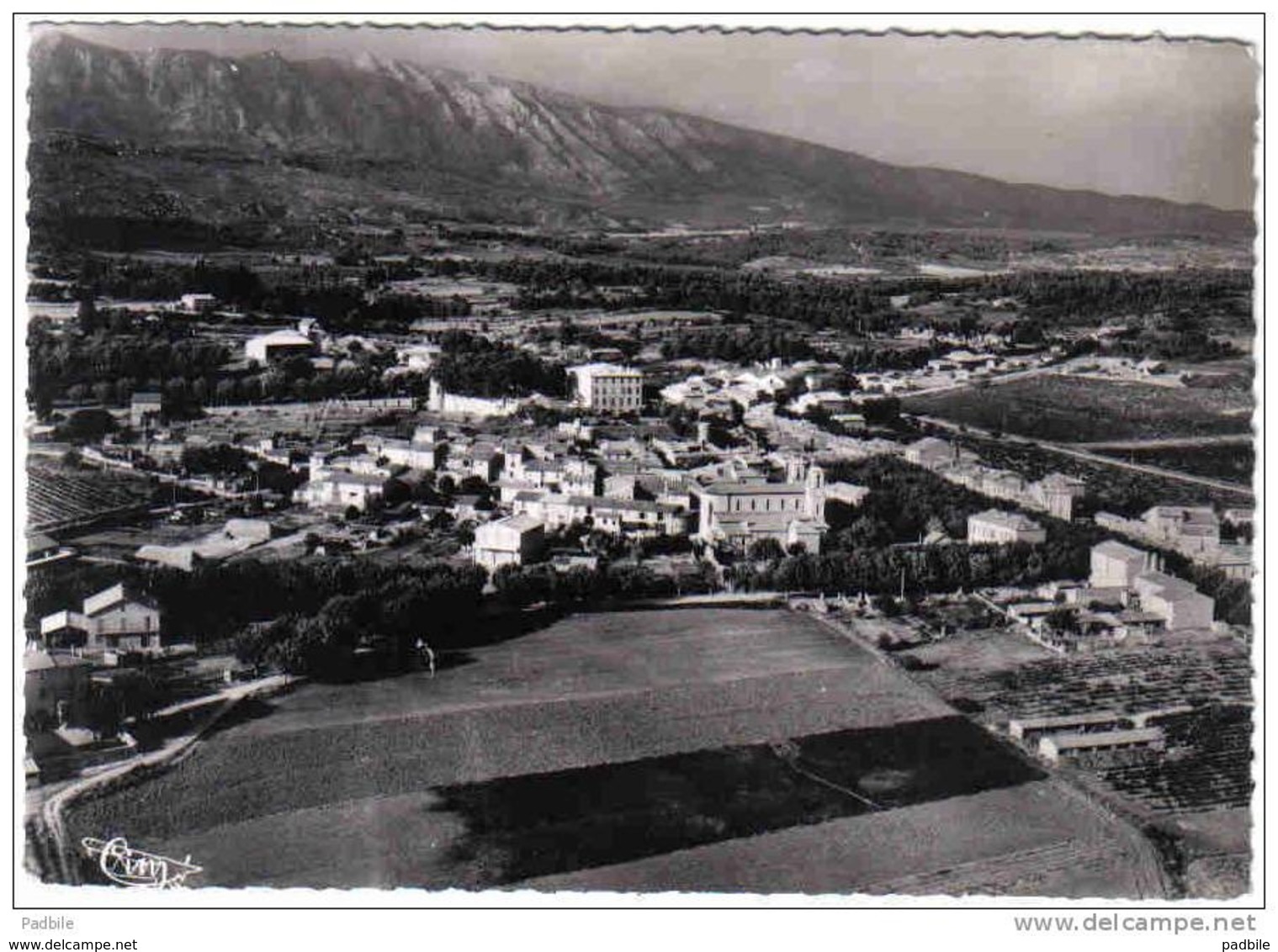 Carte Postale 13. Rousset  Vue D'avion Très Beau Plan - Rousset