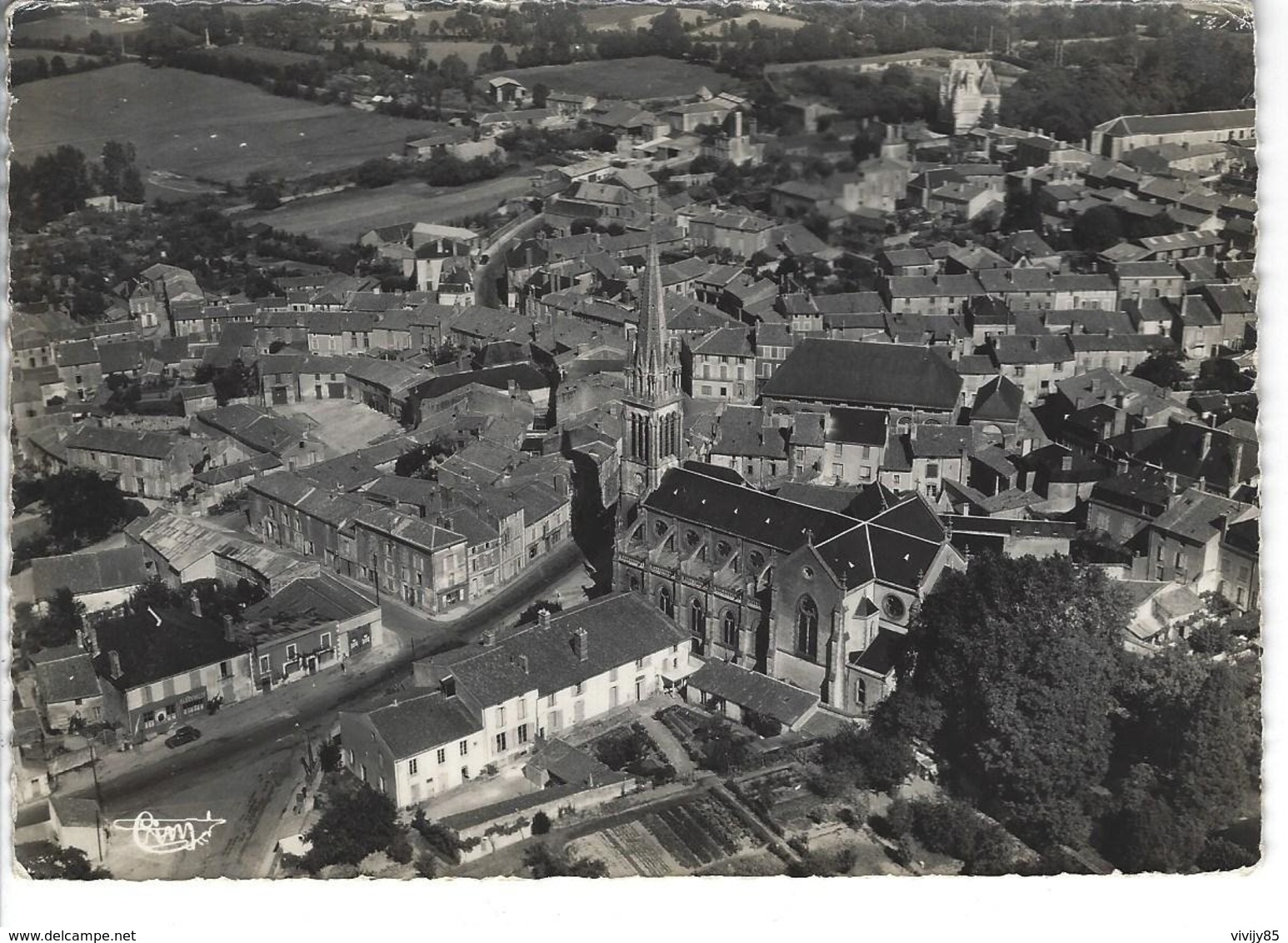 85 - LA CHATAIGNERAIE - ( VENDEE ) - Belle Vue Générale Aérienne - La Chataigneraie