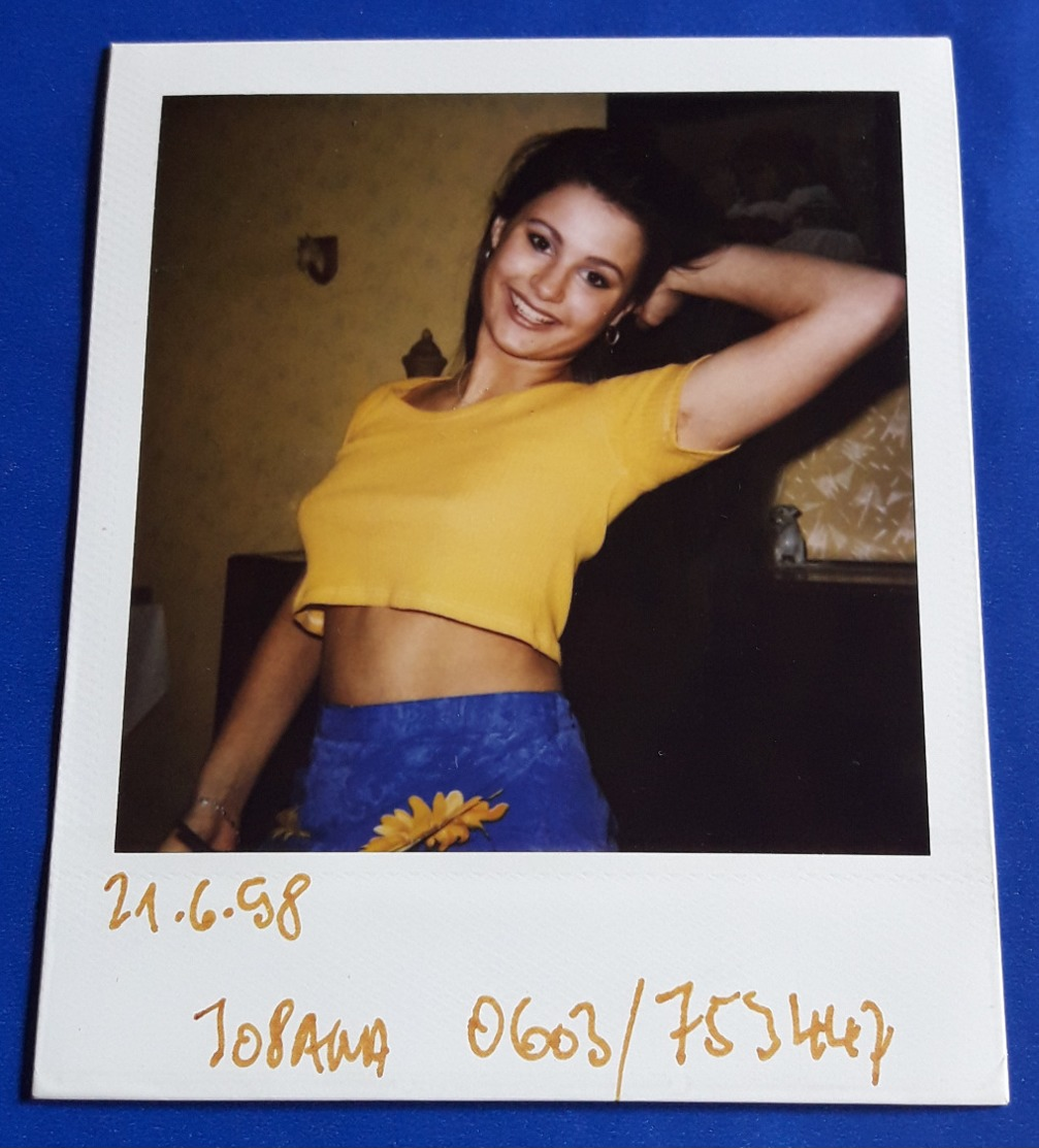 Vintage SEXY PIN-UP GIRL Photo - POLAROID Portrait - Hübsche Junge Frau, Jolie Jeune Femme, Pretty Young Woman [19-859] - Pin-Ups