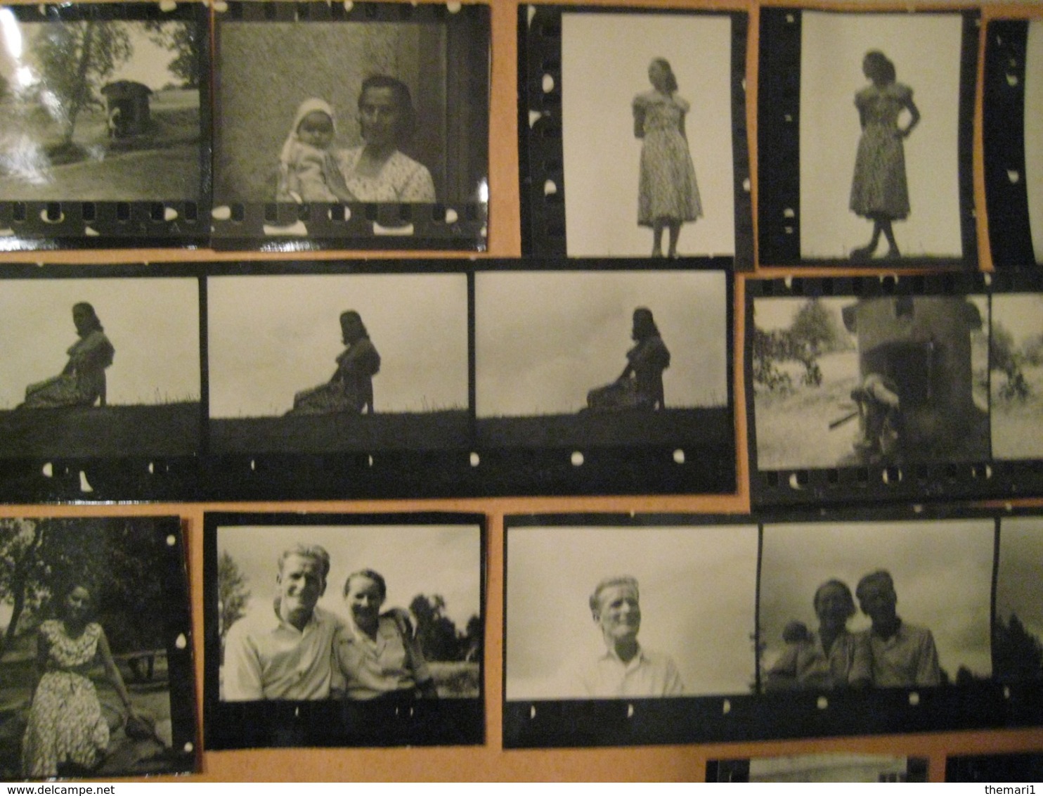 32 PROVINI FOTO SU FOGLIO 1950 PIAMPALUDO COPPIE DONNE UOMINI FEMMES HOMMES - Lieux