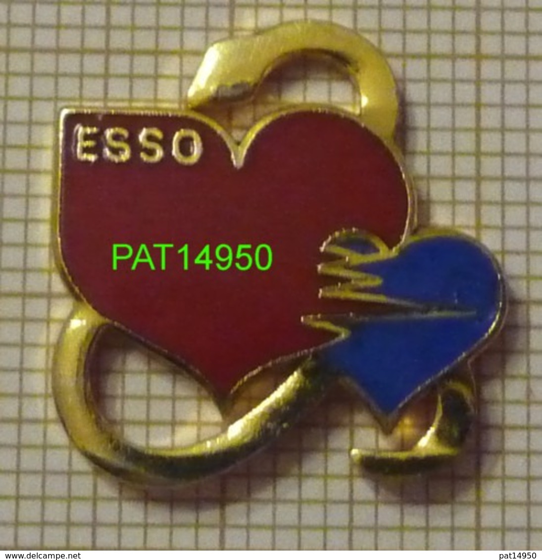 CARBURANT ESSO  COEUR SERPENT En Version EGF DEMONS & MERVEILLES - Carburants