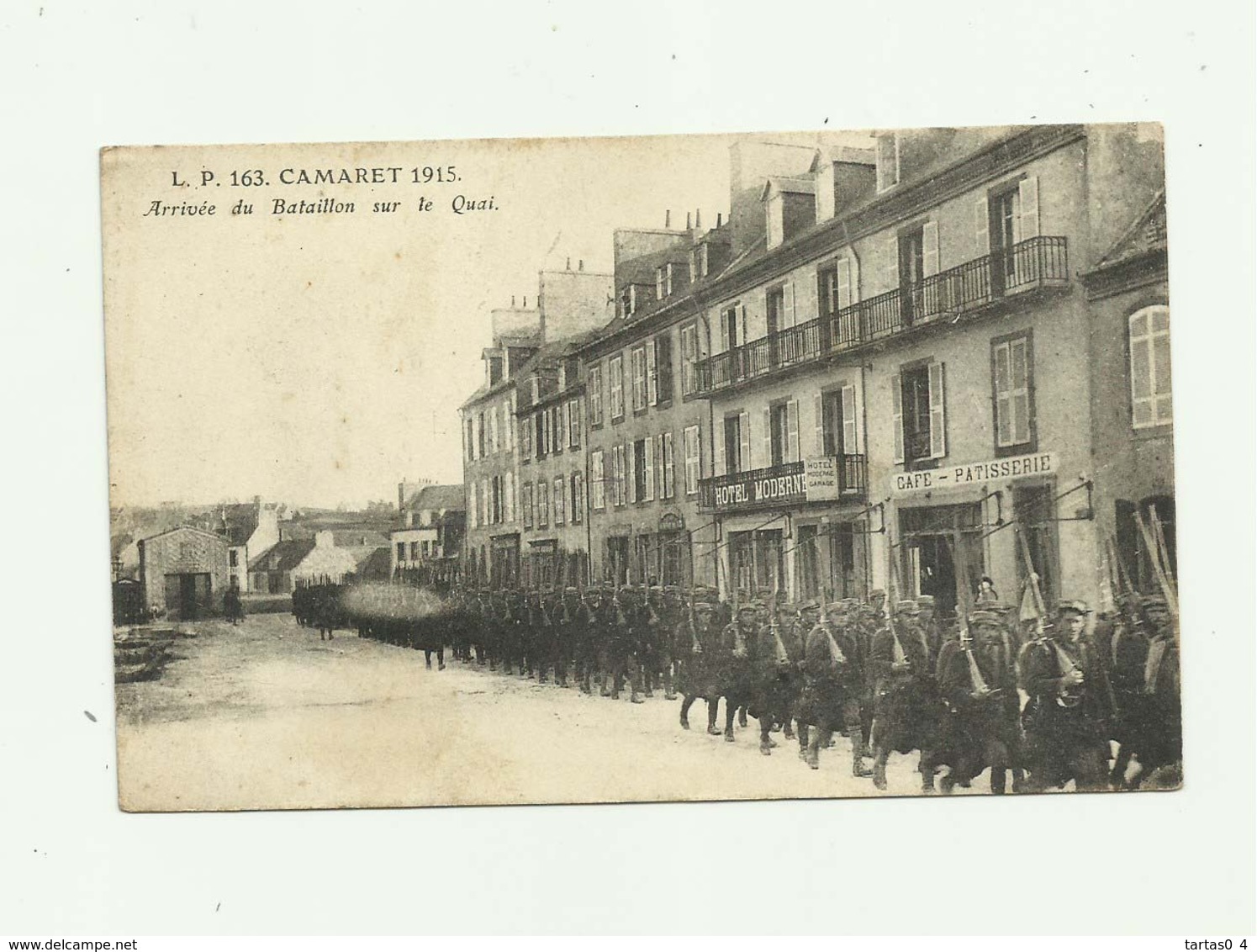 29 - CAMARET - Arrivée Du Bataillon Sur Le Quai Beau Plan Animé - Camaret-sur-Mer