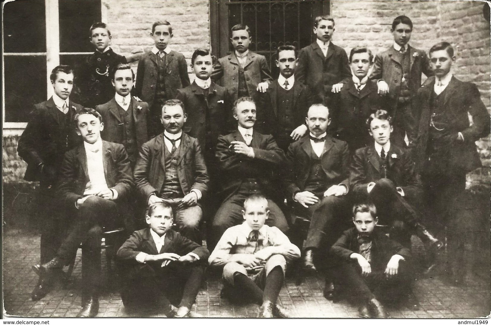 HERVE - Elèves Et Professeurs De L'Ecole De Cordonnerie En 1907 (photo) - Herve